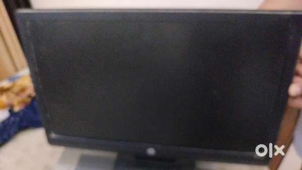 I am selling my monitor/ PC/ printer/all category