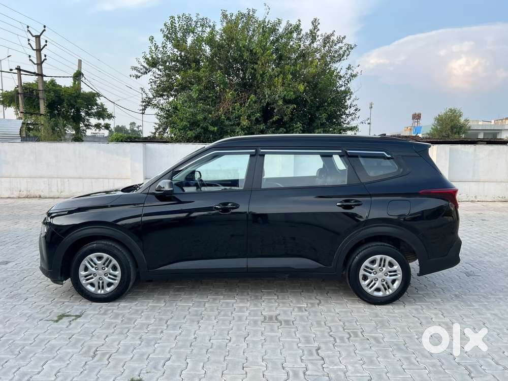 Kia Carens G 1.5 6mt Premium (o) 7-seater, 2024, Petrol