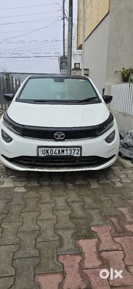 Tata Altroz 2023 Petrol Automatic