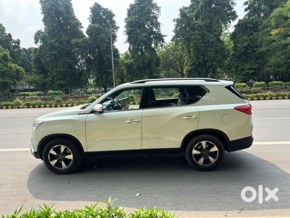 Mahindra Alturas G4 4wd At, 2019, Diesel