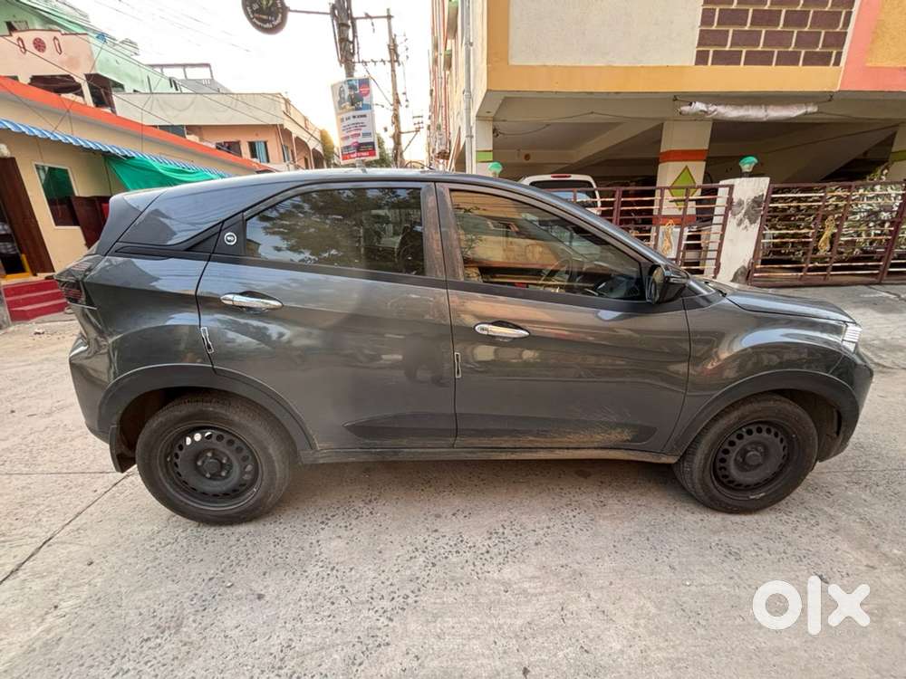 Tata Nexon Petrol 2024