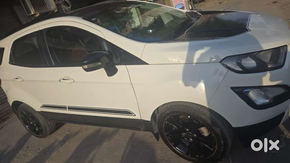 Ford Ecosport 2019 Km Driven Top Model With Sunroof