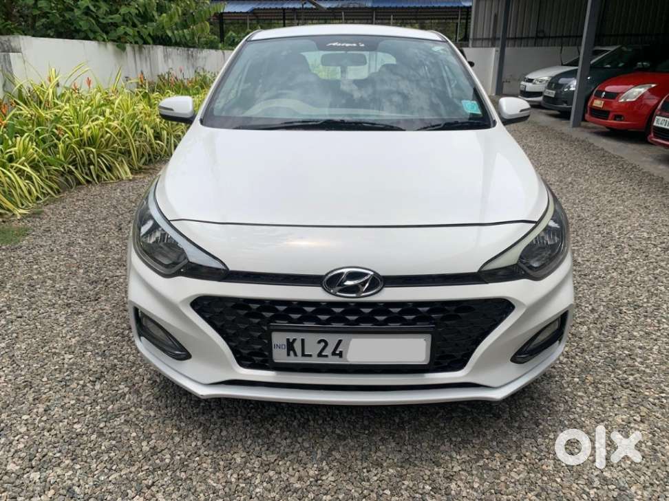 Hyundai I20 Asta (o) 1.2 Mt, 2019, Petrol