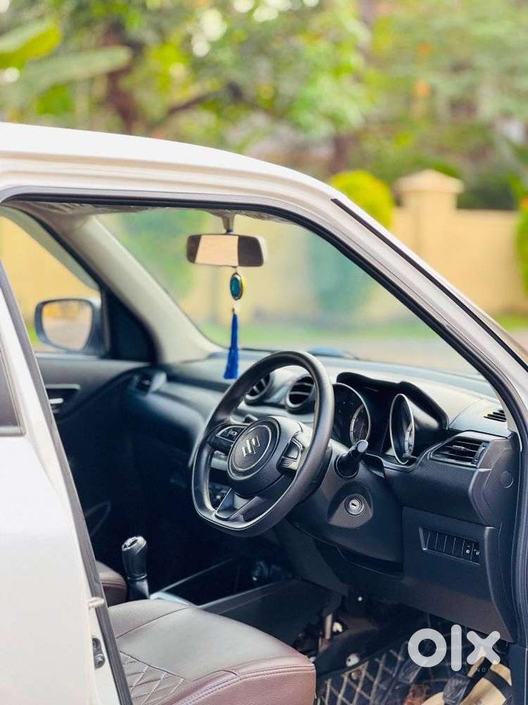 Maruti Suzuki Swift Vxi + Manual, 2020, Petrol