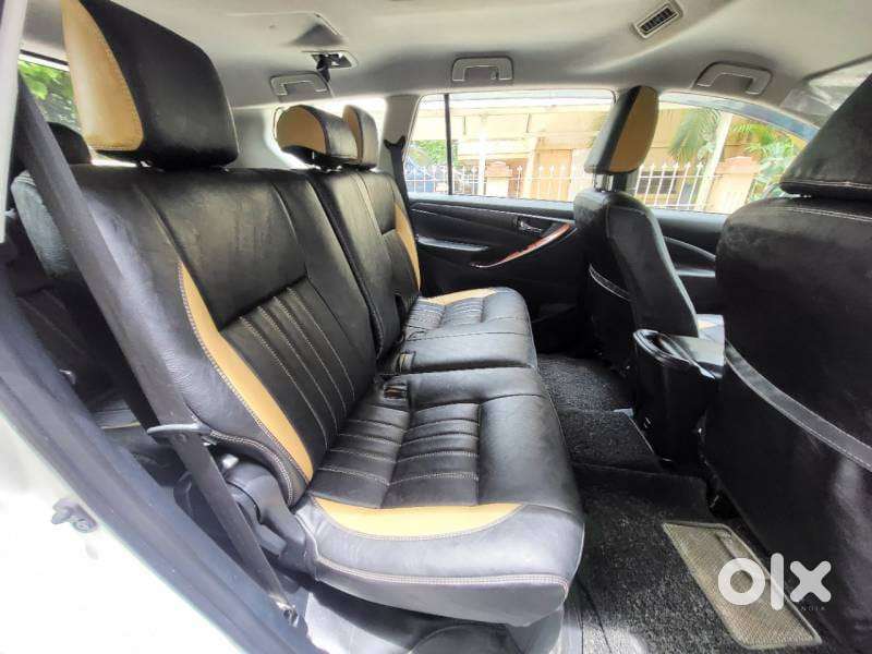 Toyota Innova Crysta 2.7 Gx At 8s, 2016, Petrol