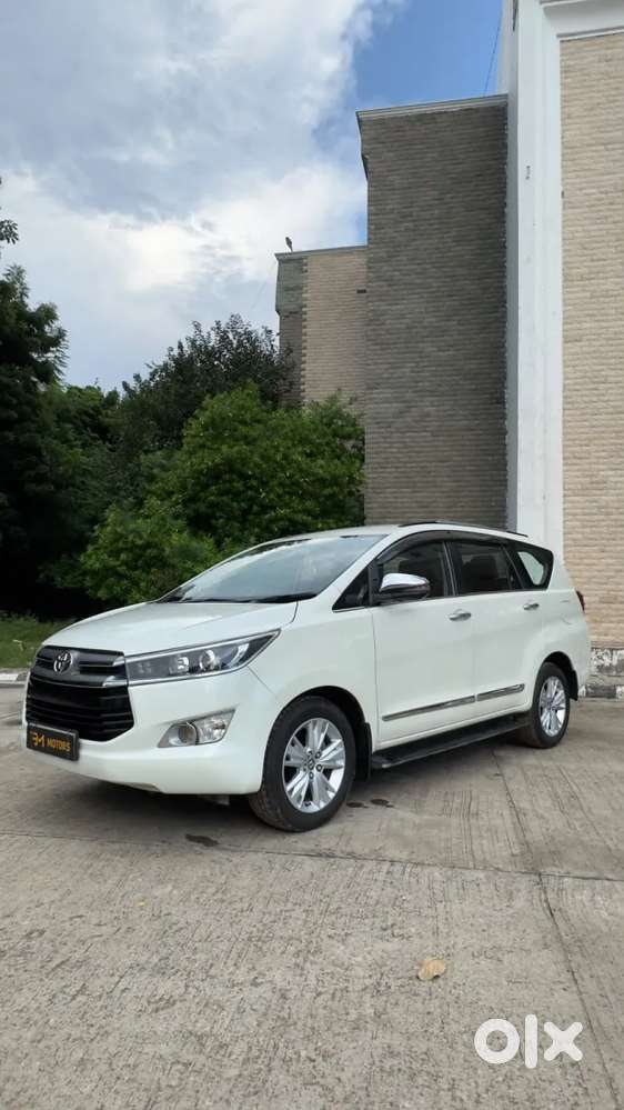 Toyota Innova Crysta 2.8 Zx At 7 Seater, 2018, Diesel