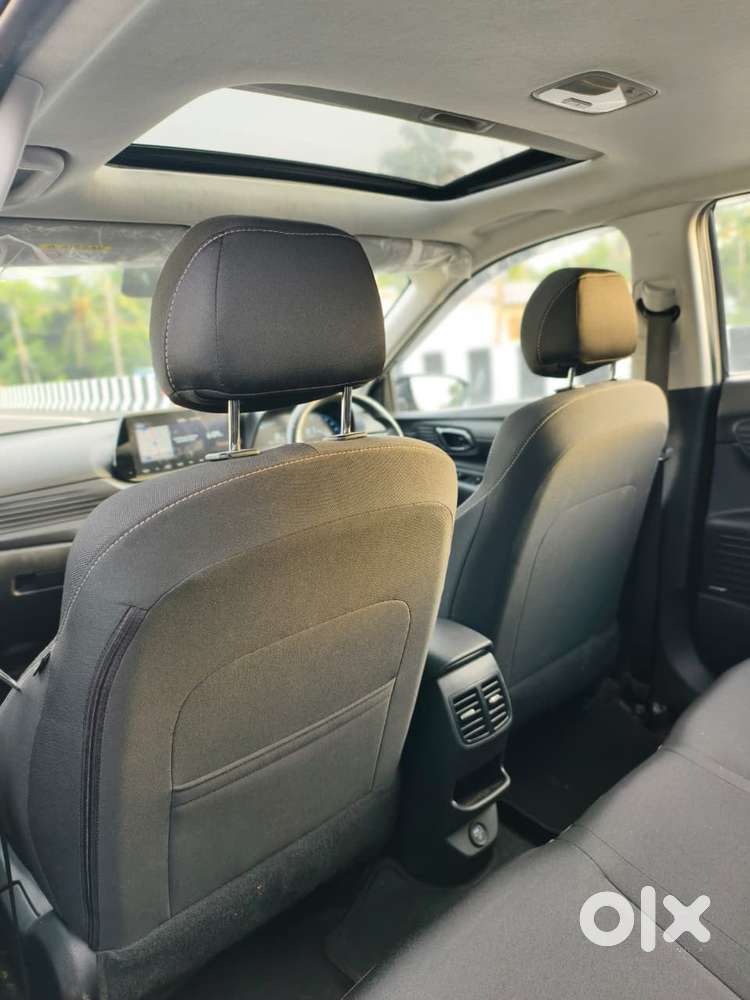 Hyundai I20 Asta (o) 1.2 Ivt, 2022, Petrol