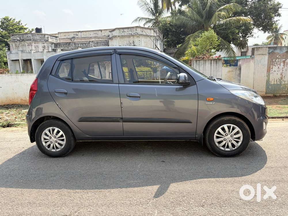 Hyundai I10 Sportz, 2014, Petrol