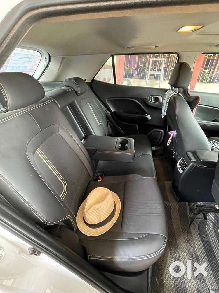 Hyundai Venue 2020 Diesel Well Maintained