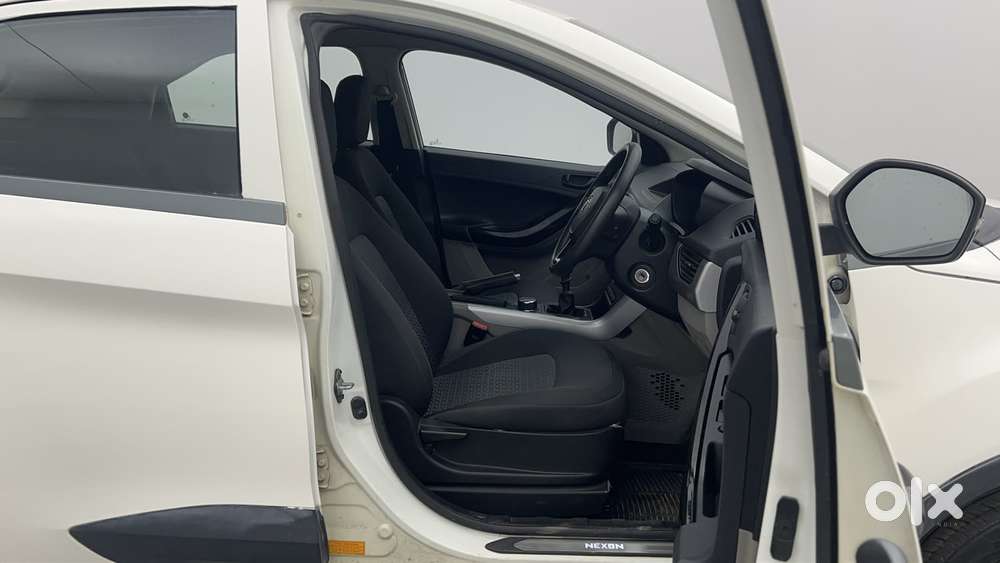 Tata Nexon 1.2 Revotron Xm, 2018, Petrol