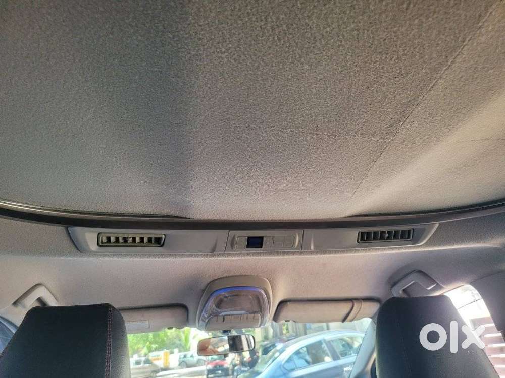 Toyota Innova Crysta 2.8 Zx At, 2016, Diesel