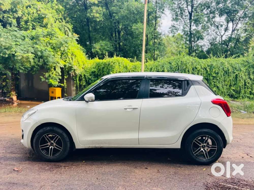 Maruti Suzuki Swift Vxi, 2021, Petrol