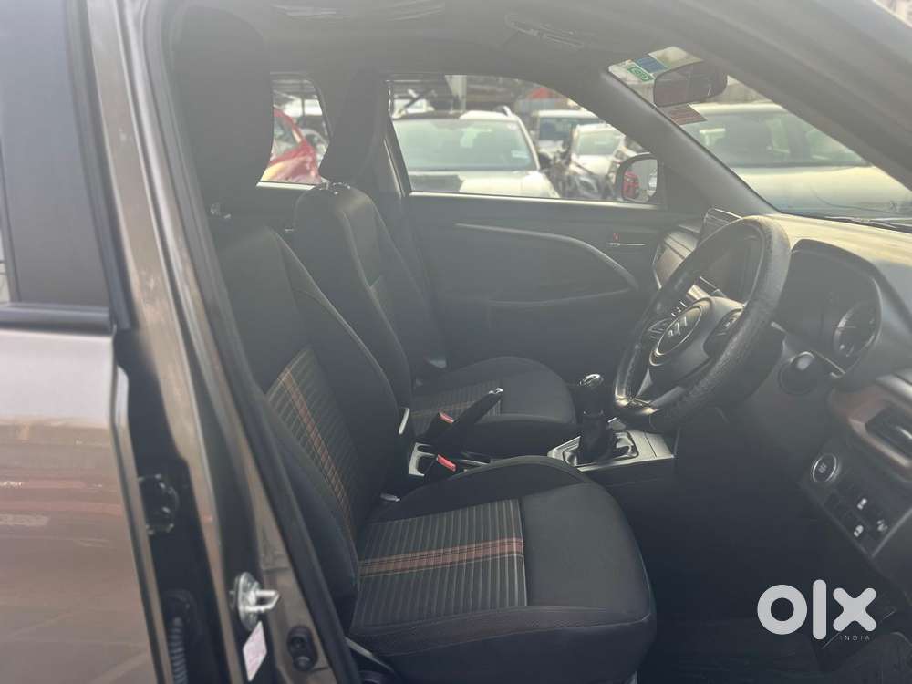 Maruti Suzuki Brezza 1.5 Zxi Smart Hybrid, 2023, Petrol