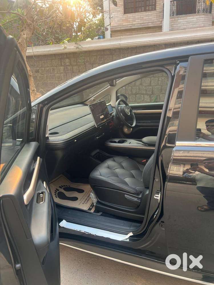 Less Driven Windsor Ev Exclusive Variant