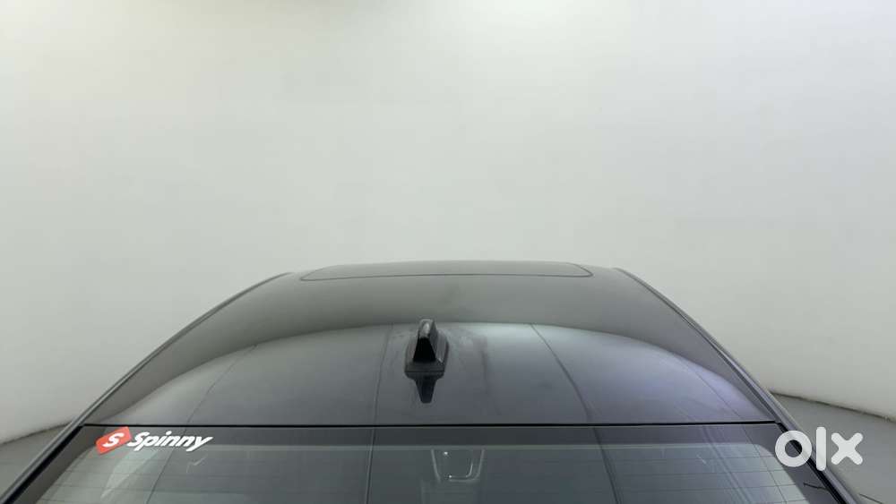 Skoda Slavia Style 1.0l Tsi Mt, 2022, Petrol