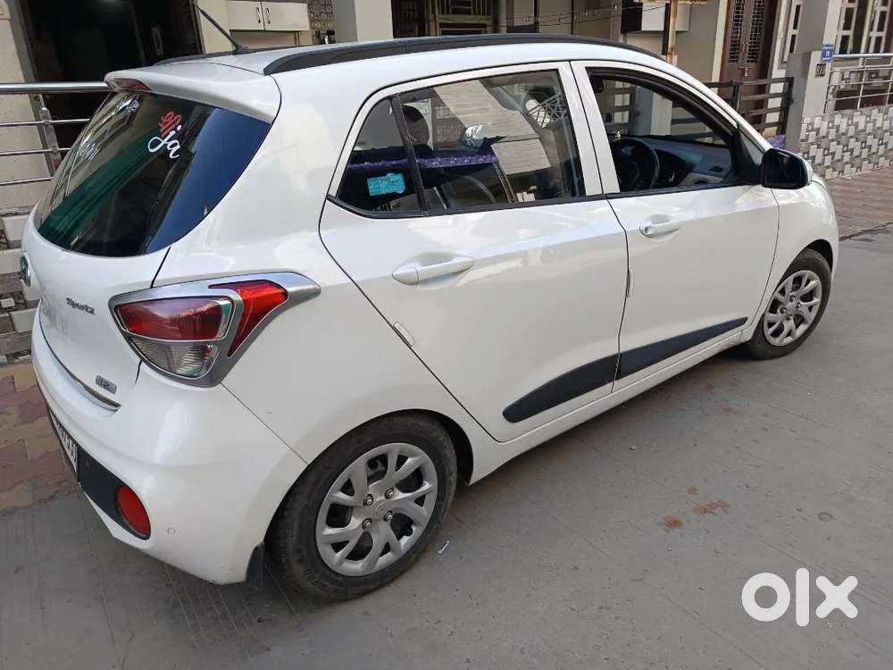 Hyundai Grand I10 2017 Cng & Hybrids 122000 Km Driven