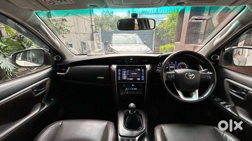 Toyota Fortuner Petrol 2017  Single Owner  Low Km