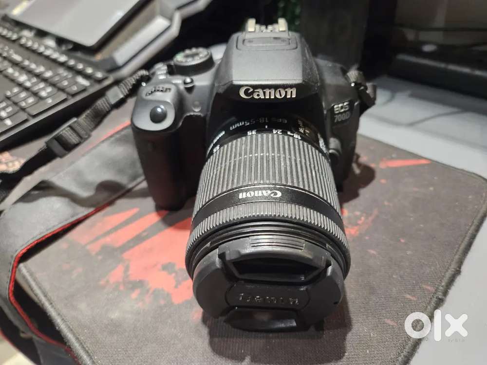 Canon EOS 700D - 18-55 lens