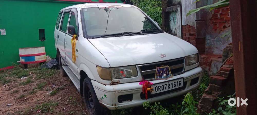 Chevrolet Tavera 2009 Car