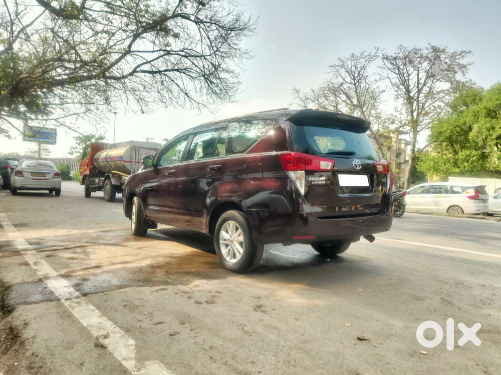 Toyota Innova Crysta