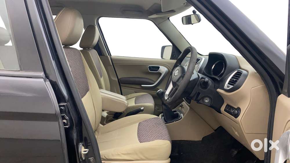 Mahindra Tuv 300 Mhawk100 T8, 2016, Diesel