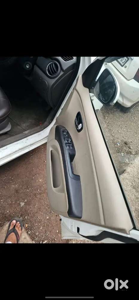 Hyundai Grand I10 2010 Petrol 75000 Km Driven