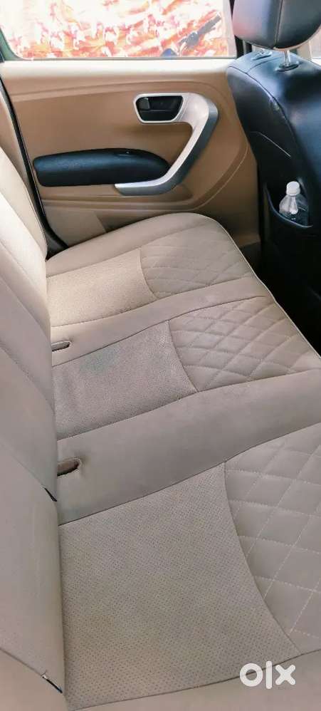 Mahindra Tuv 300 2019 Diesel 105000 Km Driven