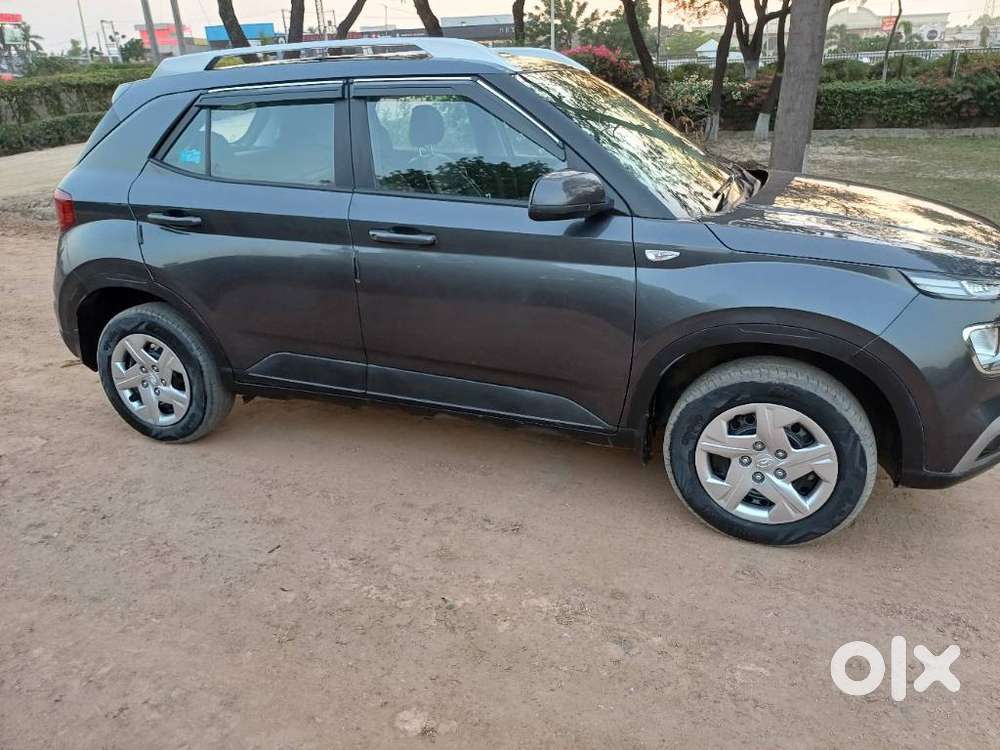 Hyundai Venue E 1.2 Petrol, 2021, Petrol