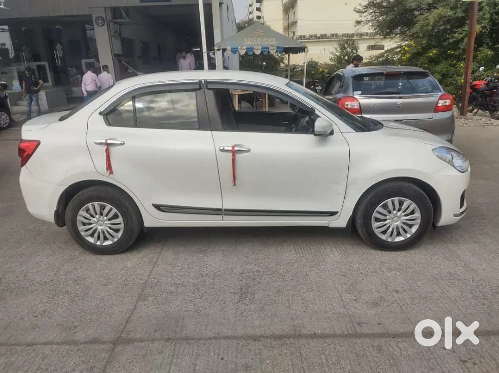 Maruti Suzuki Dzire 2017 Petrol 60000 Km Driven