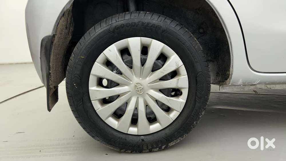 Toyota Etios Liva 2011-2012 G, 2013, Petrol