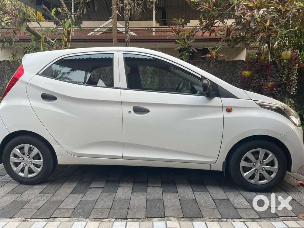 Single Owner Hyundai Eon 2011 Petrol 85000 Km Driven