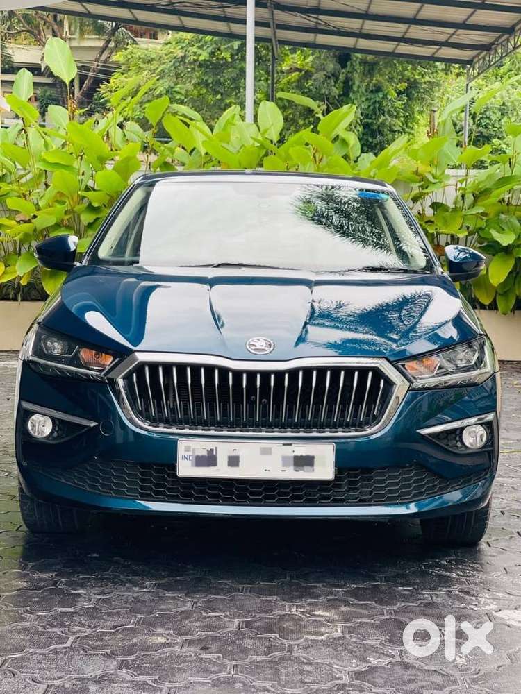 Skoda Slavia 1.0 Tsi Style At, 2023, Petrol