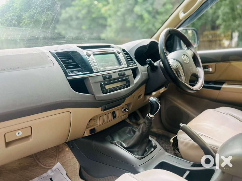 Toyota Fortuner 4x2 Manual, 2013, Diesel