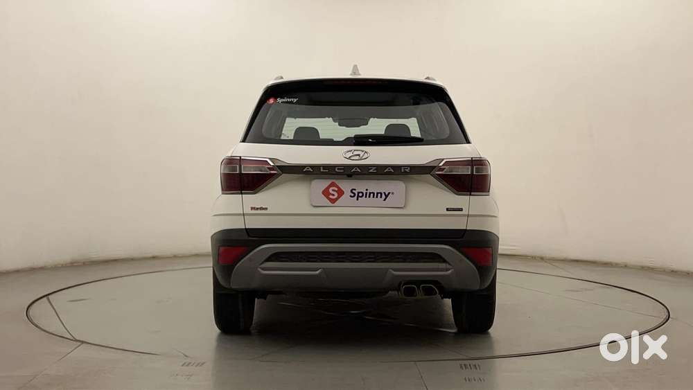 Hyundai Alcazar 1.5 Tdct Signature (o) 7s Petrol, 2023, Petrol