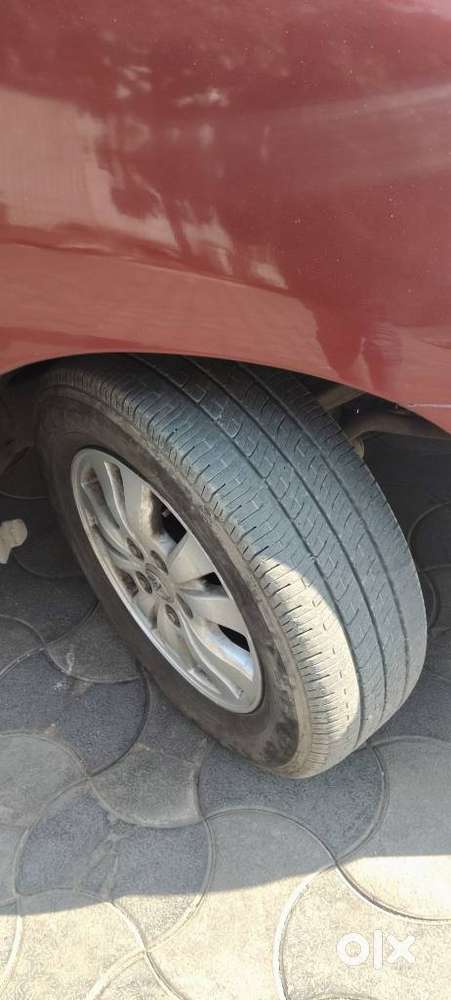 Toyota Innova 2004-2011 2.5 V Diesel 8-seater, 2009, Diesel