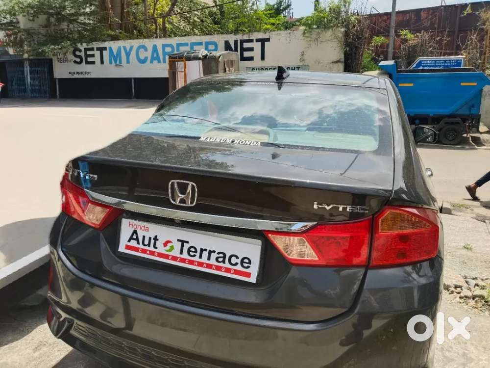 Honda City 1.5 V 5th Gen I-vtec Mt, 2018, Petrol