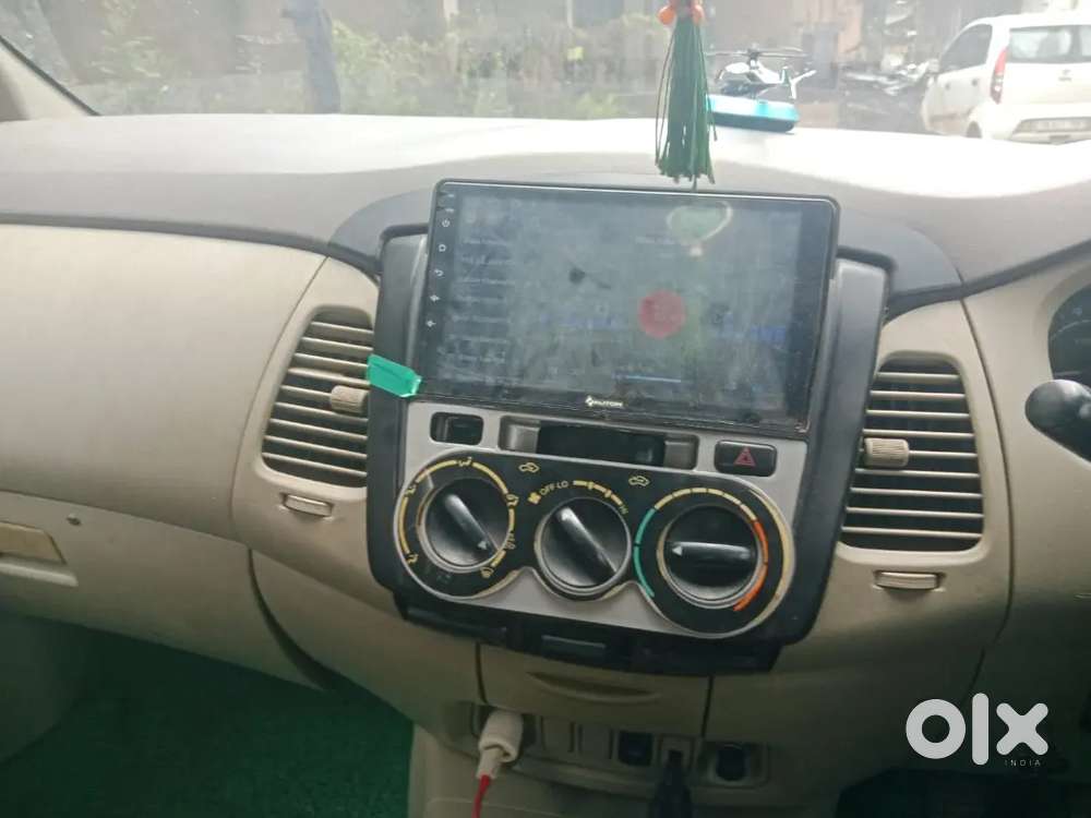 Toyota Innova 2.5 E 2010