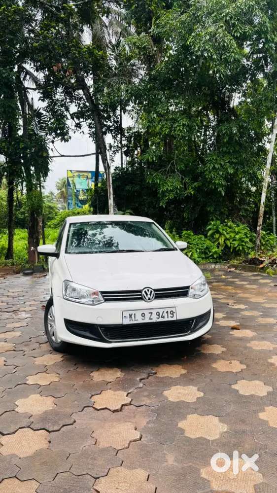 Volkswagen Polo Petrol Manual 2011 Model