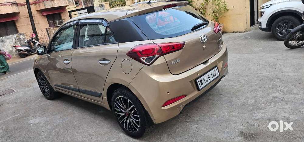 Hyundai Elite I20 2014 Diesel Good Condition (gold Colour)