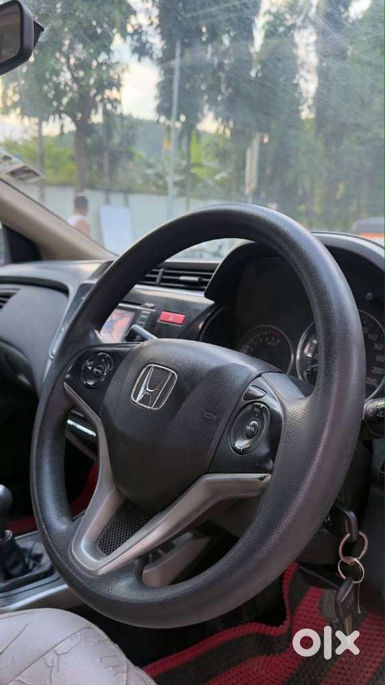 Honda City V Mt, 2015, Petrol