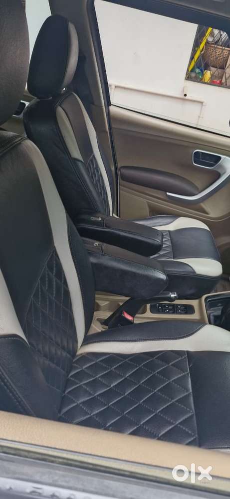 Mahindra Tuv 300 Mhawk100 T8, 2017, Diesel