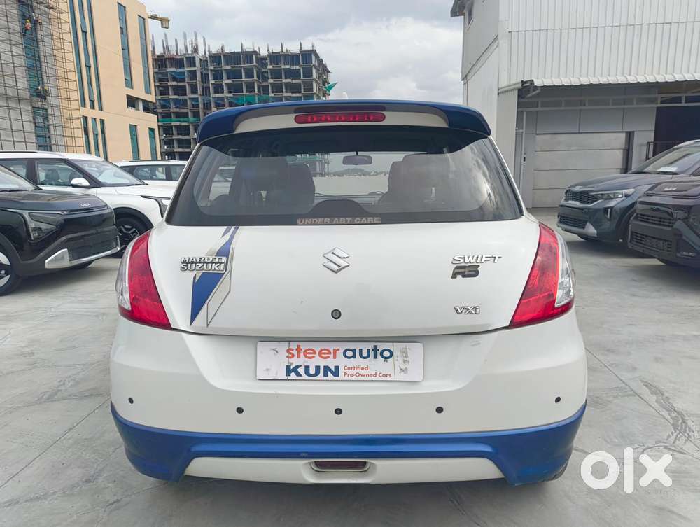 Maruti Suzuki Swift Vxi Abs Bsiv, 2013, Petrol