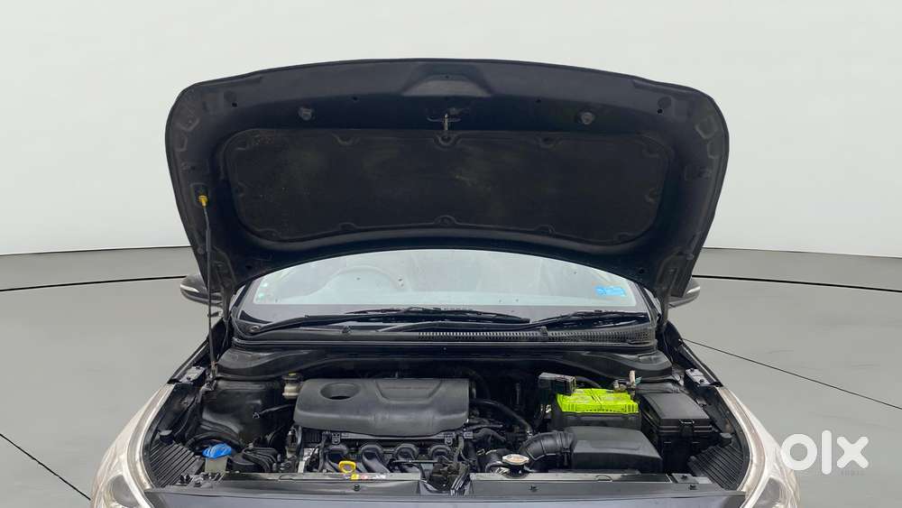 Hyundai Verna 1.6 Sx (o) Vtvt, 2017, Petrol