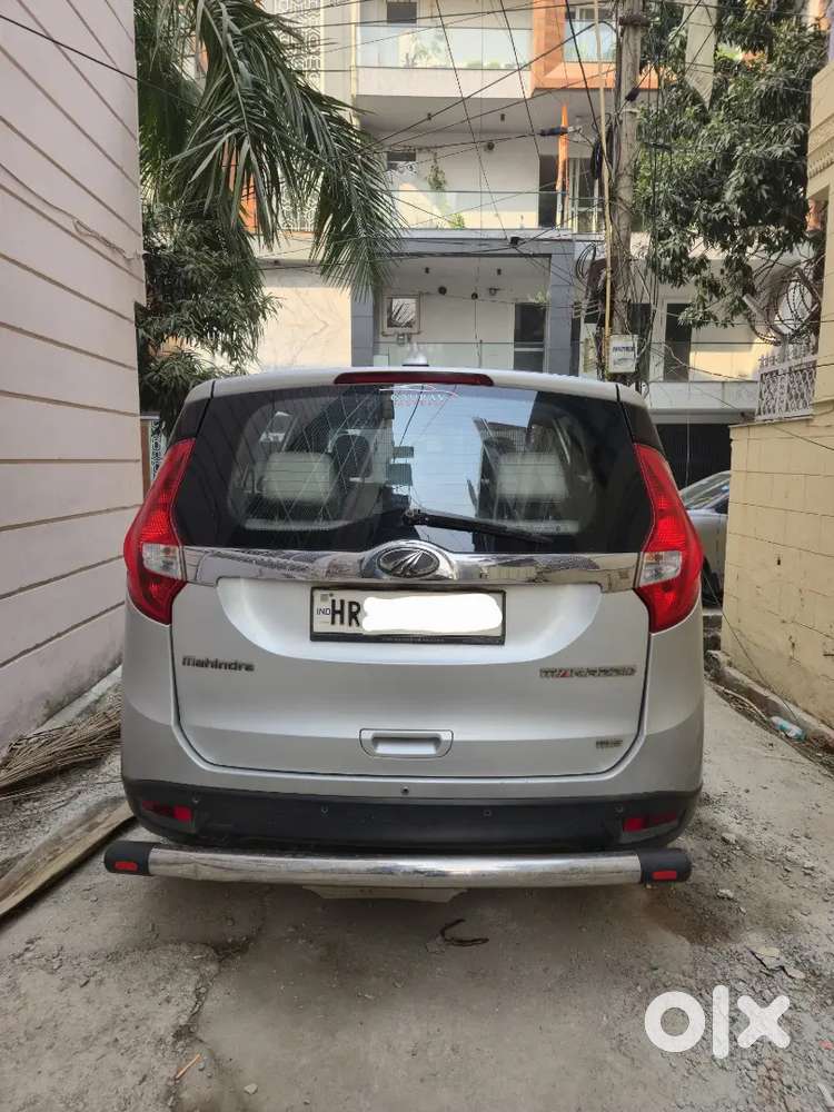 Mahindra Marazzo Diesel 2018