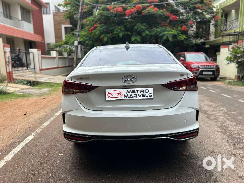 Hyundai Verna 1.5 Sx Petrol Mt, 2021, Petrol