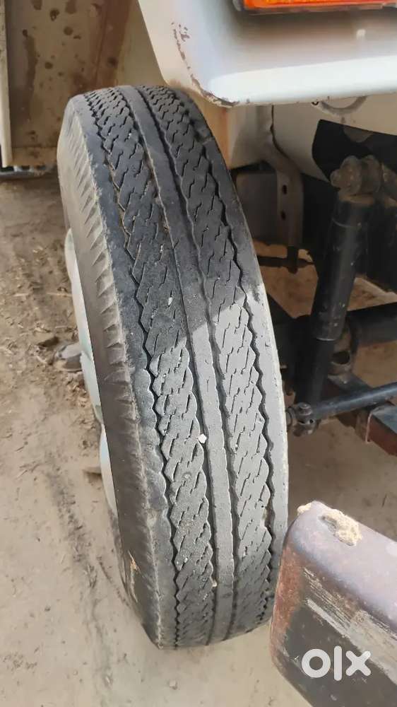 Good Condition Jeep Tyres Is Very Good Quality And  Confertable Seats