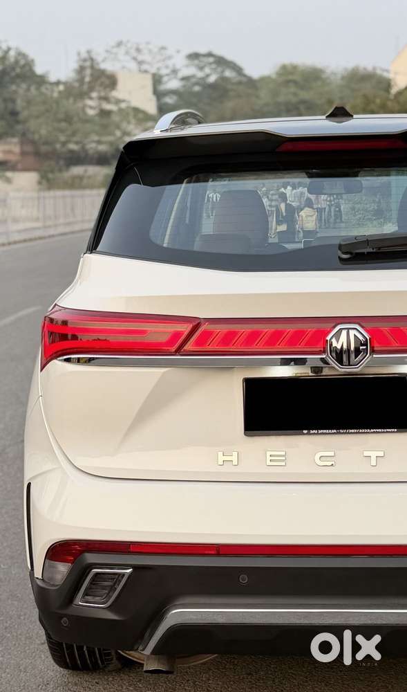 Mg Hector Plus Savvy Pro 1.5 Turbo Petrol Cvt 7 Str Dual Tone, 2024,..