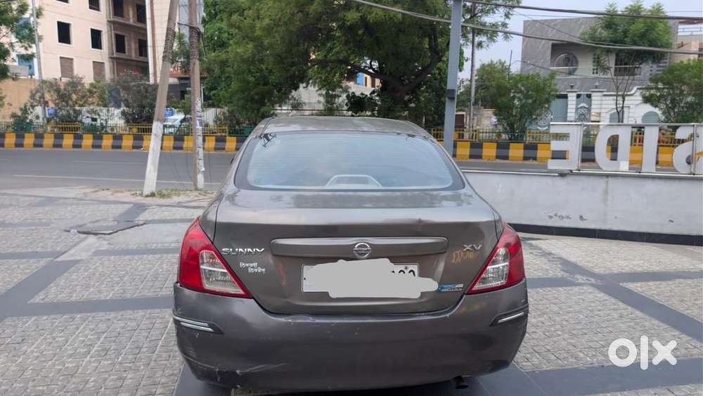 Nissan Car Diesel Manual 2012 Year