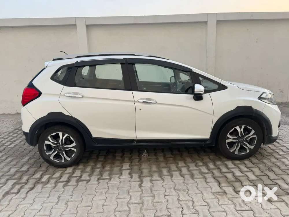 (honda Wr-v) Well Maintained Car In A Very Excellent Condition