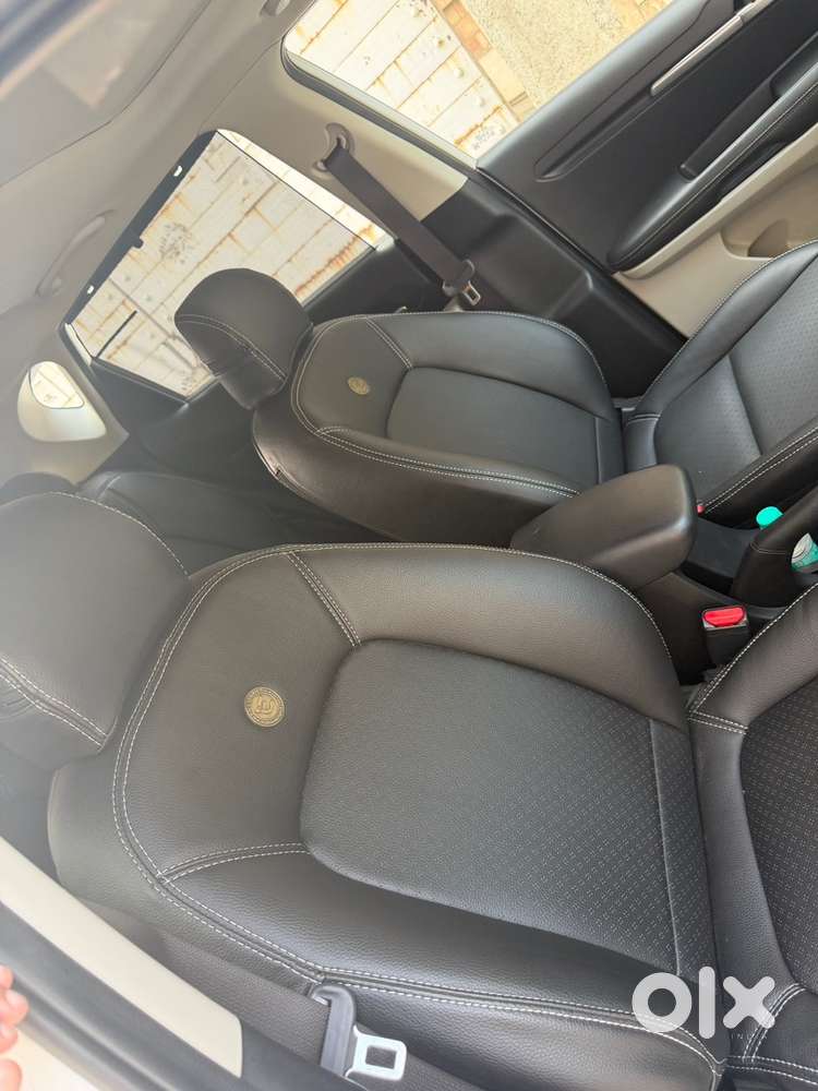 Kia Sonet Petrol 2051